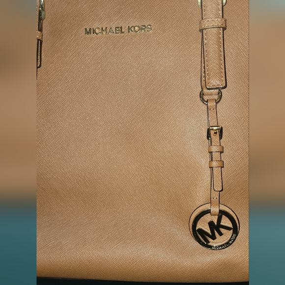 Michael Kors bag, purse, computer tote, carry on - Picture 2 of 9